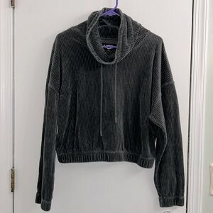 Woman’s Ugg Cowell neck long sleeve top - size L